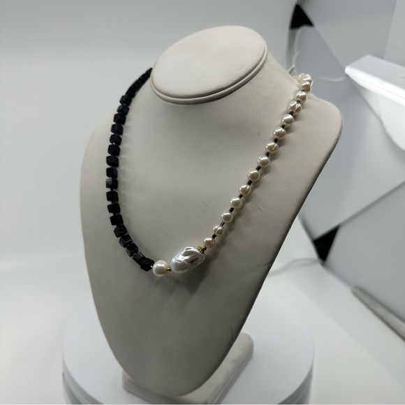 New Handmade Freshwater Pearl & Navy Goldsand Gem Necklace with Toggle Clasp - Picture 1 of 14